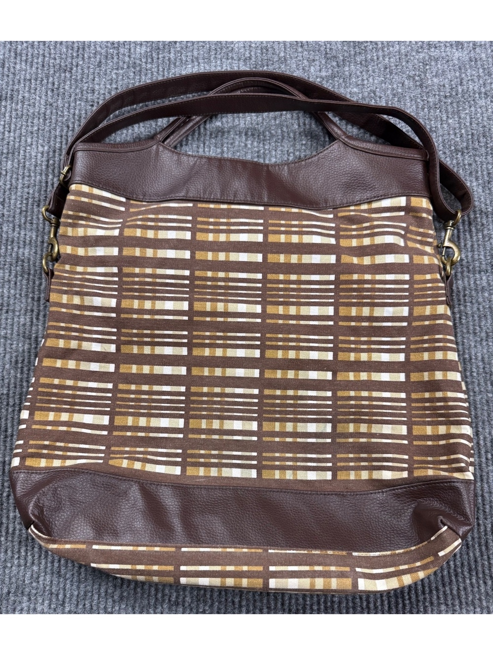 Large Brown Geometric Pattern Shoulder Bag Tote Convertible 17x17